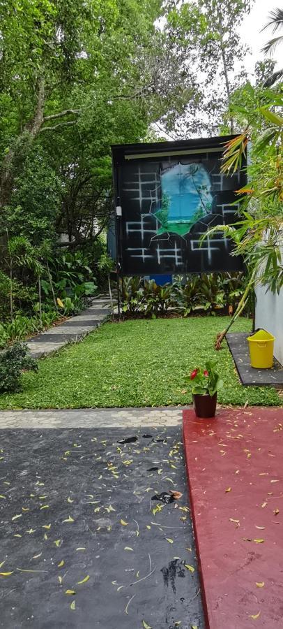 Endlessblue Resort Kalametiya Luaran gambar