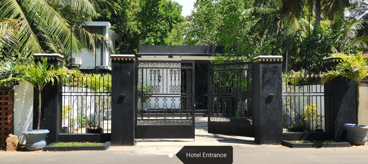 Endlessblue Resort Kalametiya Luaran gambar